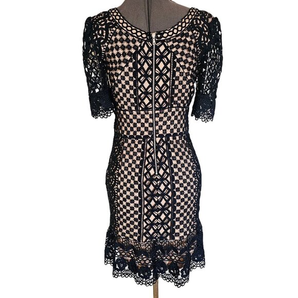 Bardot Daisy Lace A-Line Dress in Navy & Nude size 6 - Picture 2 of 14